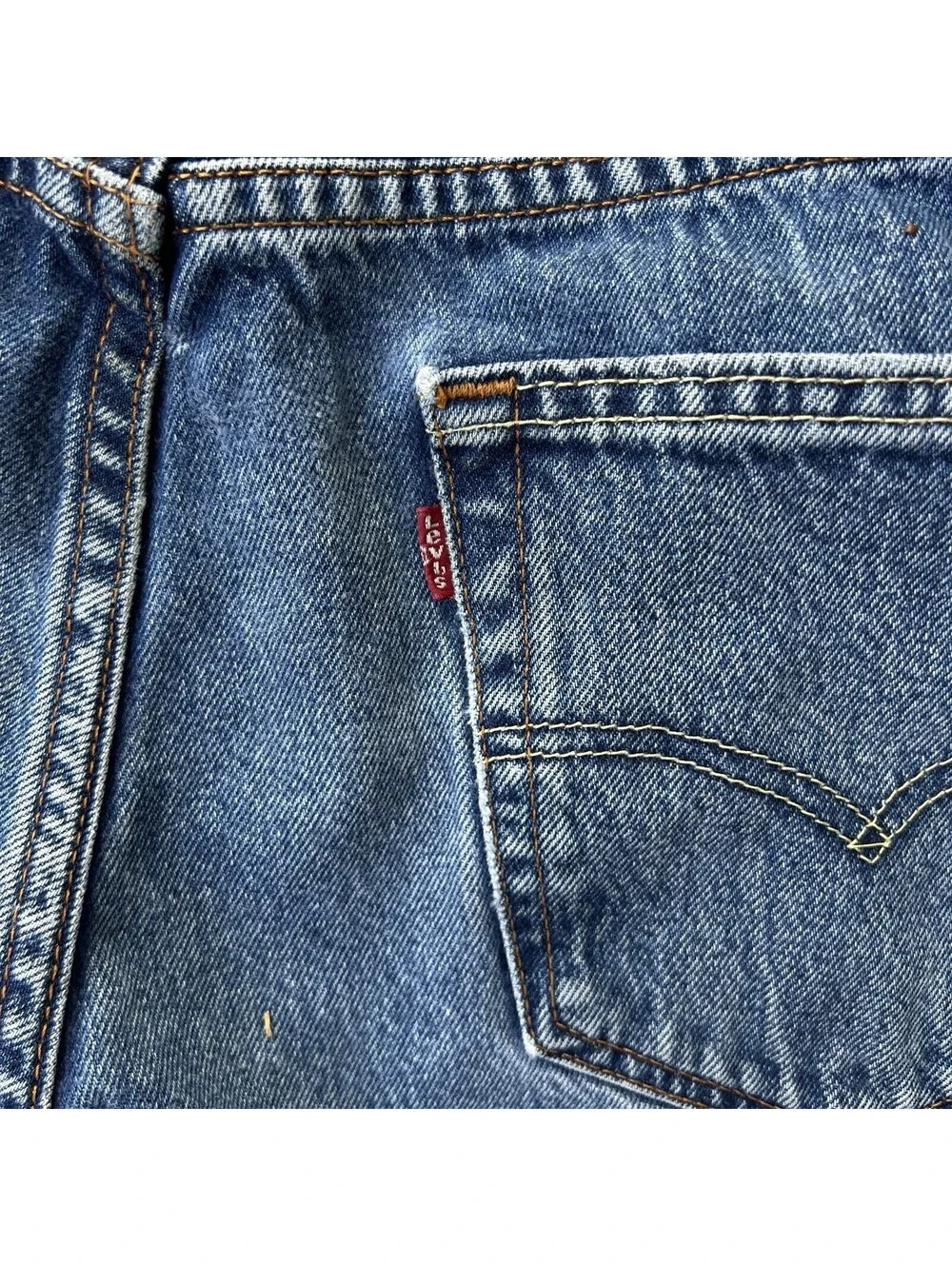 Vintage 90s Levis 550 Mens 33x34 Fits 32x32 Distressed Grunge Faded Jeans